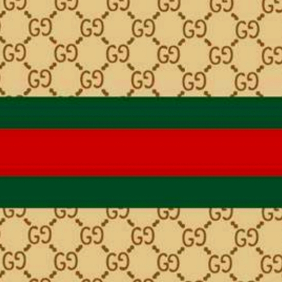 Gucci, Fila, Lacoste,  Men's wear - Picture 4 of 4